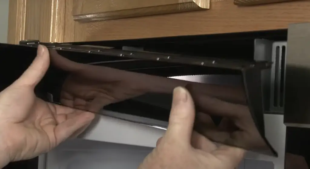Image of fitting microwave upper area